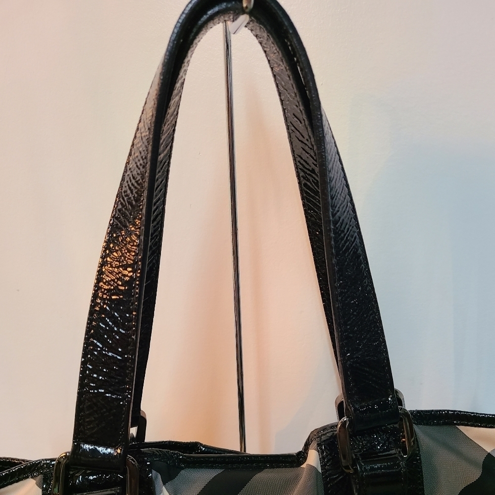 Burberry Check Tote - Picture 13 of 16